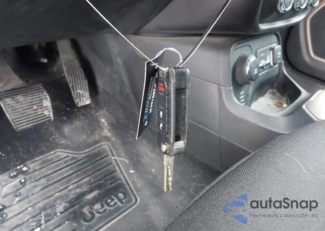 2015 Jeep Renegade Latitude z USA, uszkodzony, nr VIN ZACCJBBT7FPB35153